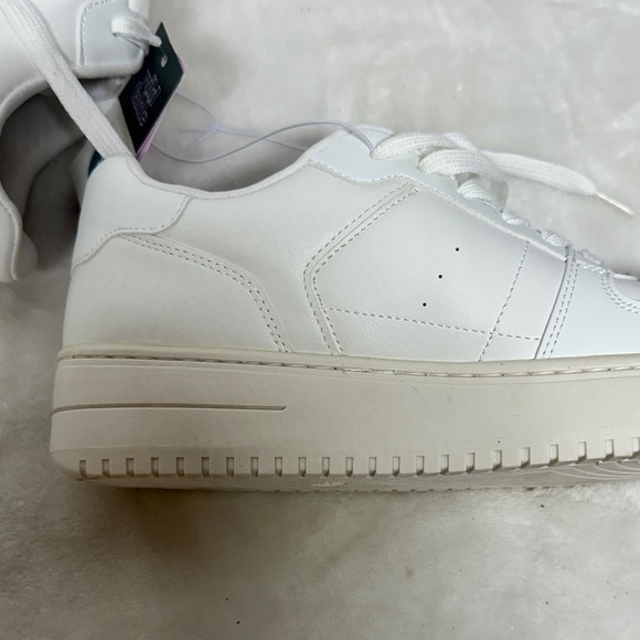 Wild Fable Classic White Sneakers - Picture 9 of 9